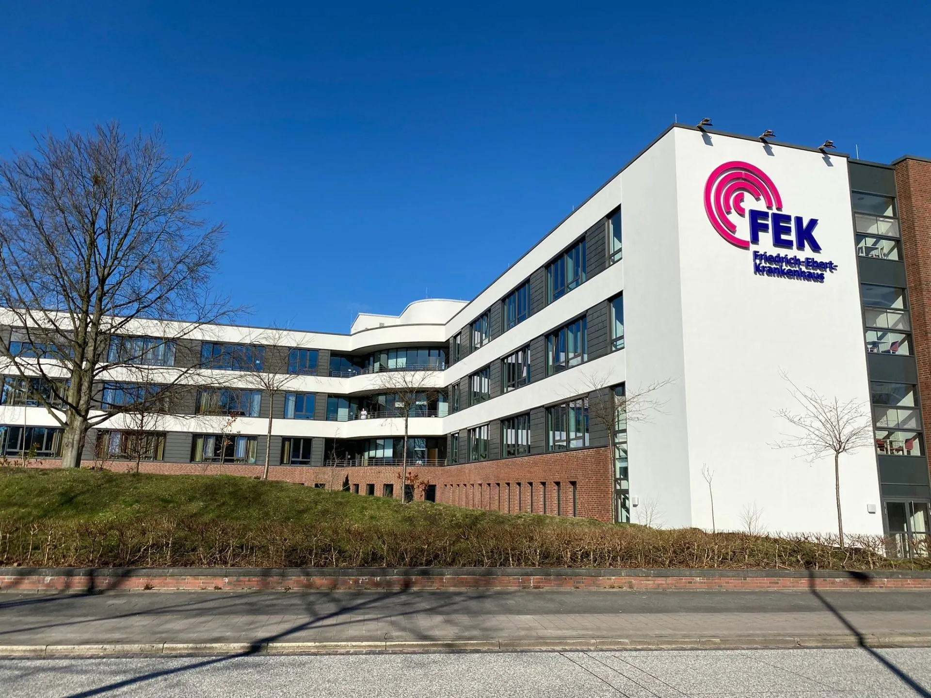 Fassadenabschnitt am Friedrich-Ebert-Krankenhaus Neumünster